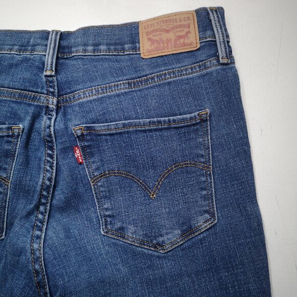 Levi's 315 Ladies Size W28 / L32 Medium Wash Shaping Bootcut Jeans - Picture 9 of 16